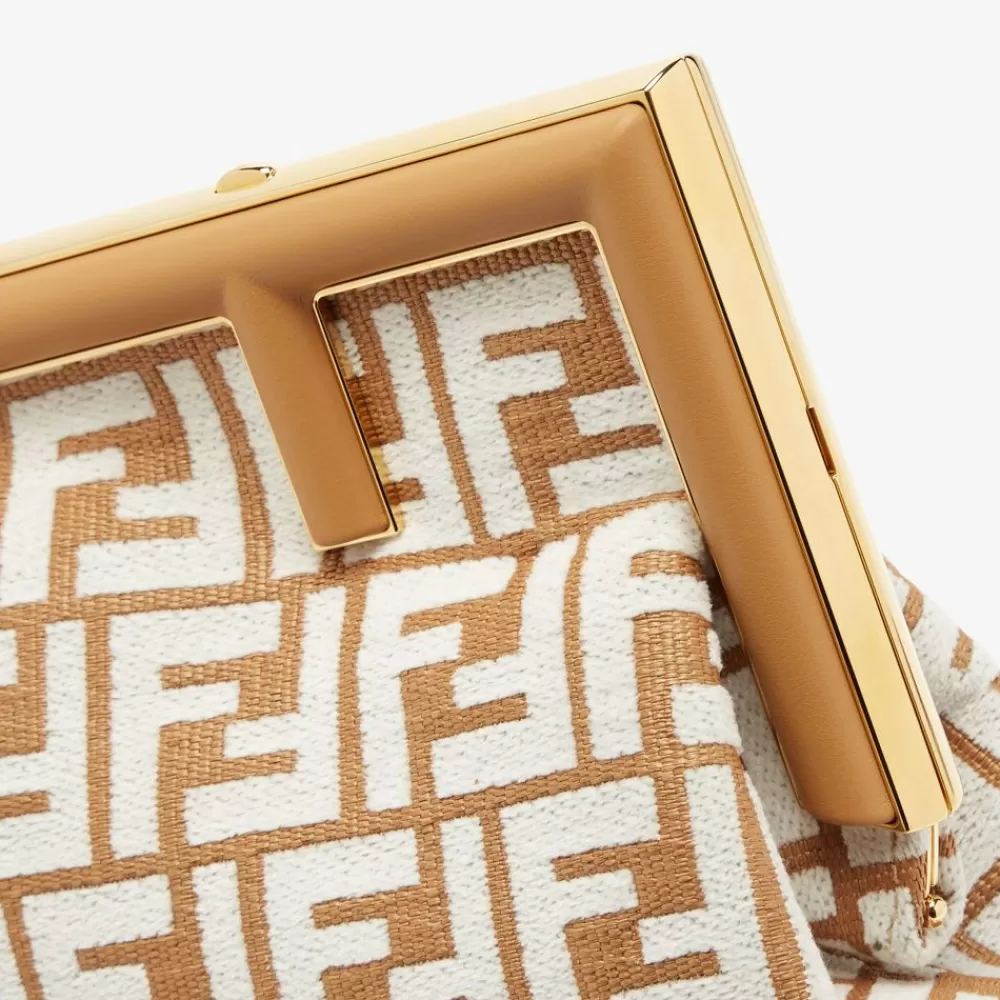 Clutch E Pochette>Fendi Borsa In Rafia Con Motivo Ff In Tessuto Tapestry Bianco
