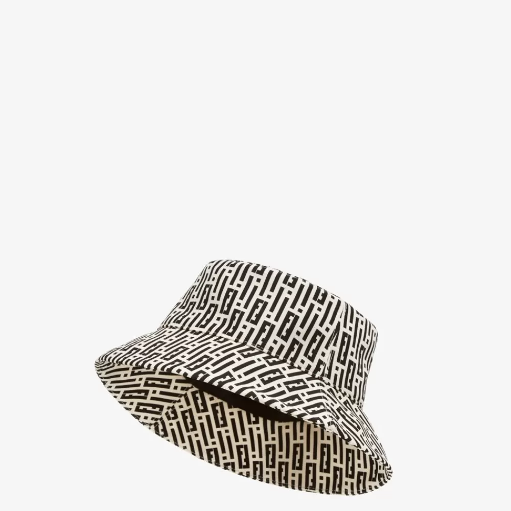 Cappelli E Guanti>Fendi Bucket In Tessuto Bianco
